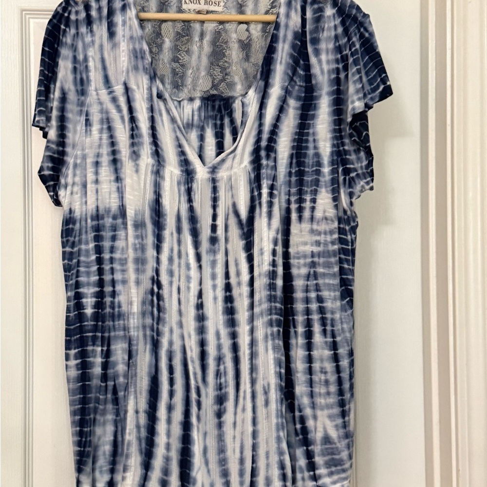 Knox Rose Indigo and White Patterned Blouse